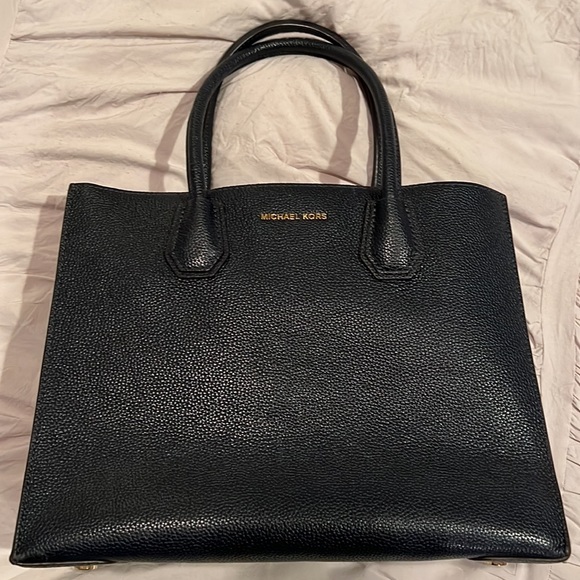 Navy Micheal Kors tote handbag - Picture 2 of 10